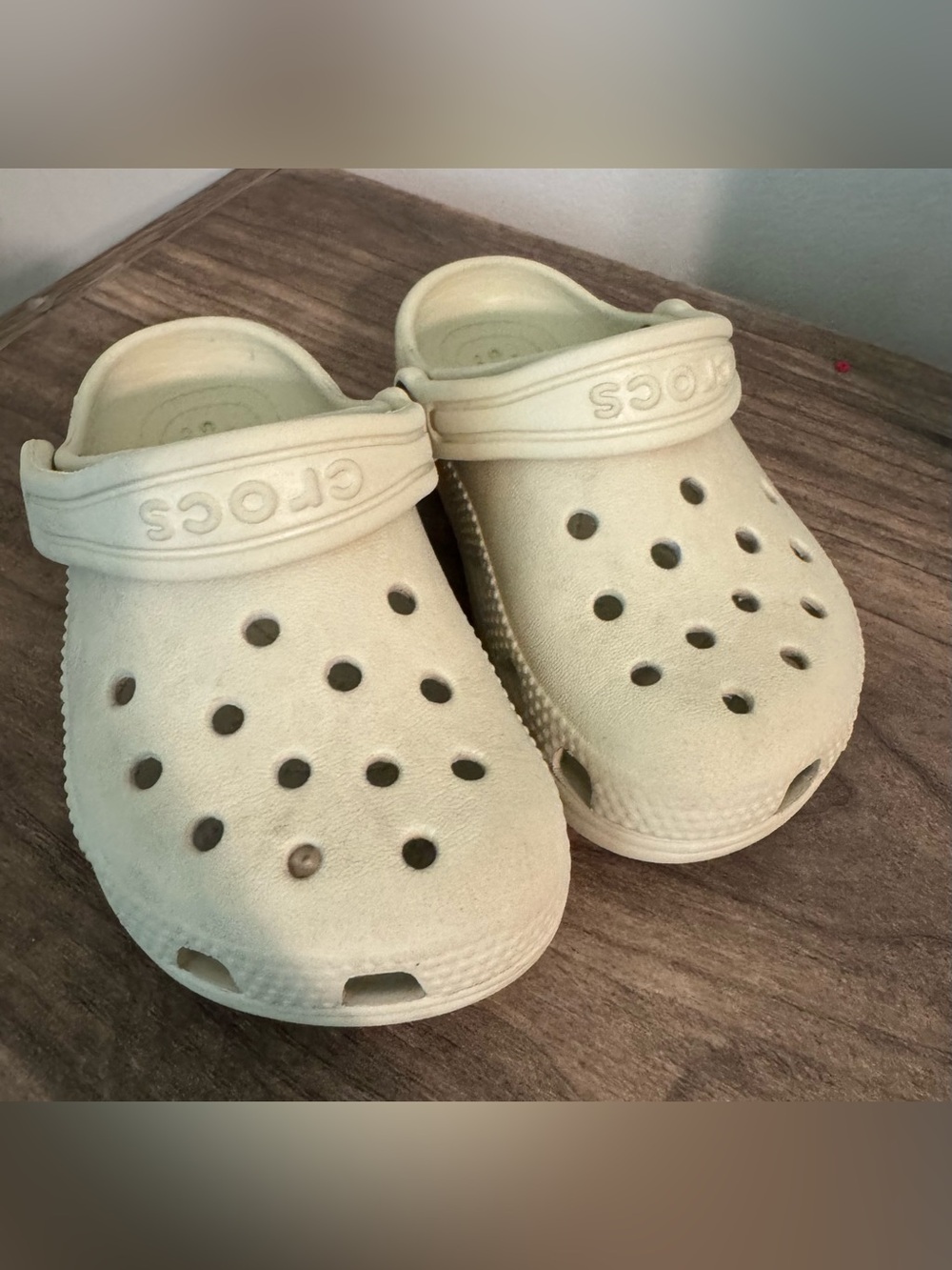 CROCS Toddler Classic Clog in Cream